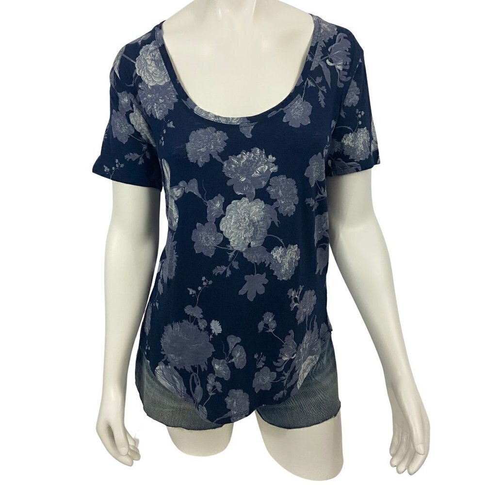 Lucky Brand Women’s Blue Floral Blouse Top Shirt Scoop Neck Size L Short Sleeve